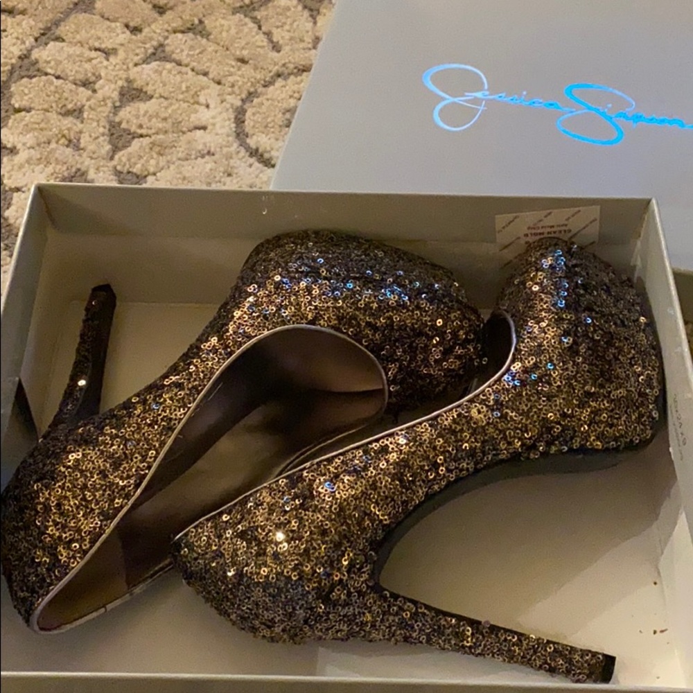 Jessica Simpson Silver Pewter Gltz 4 inches heels